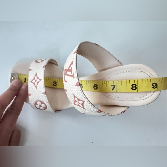 LOUIS VUITTON Silhouette Mules Slip On Heel Sandals Size 37 - Picture 15 of 16